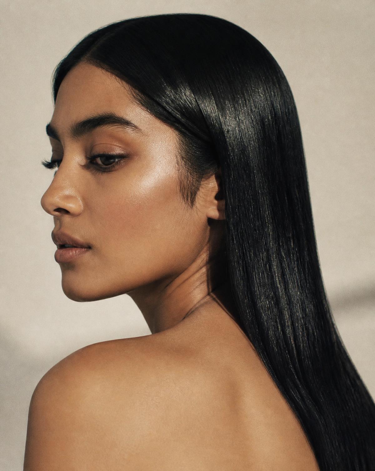 Sleek, glossy straight hair styled at Salon de Haru